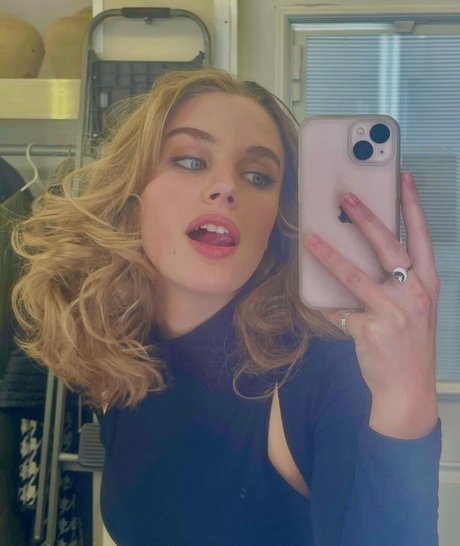 Teagan Croft pornostar schöne bilder