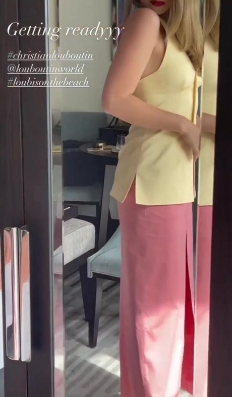 Teagan Croft exklusive nacktheit bild