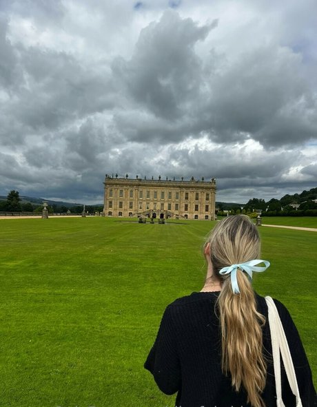 Blissful Whisper ASMR model freie foto