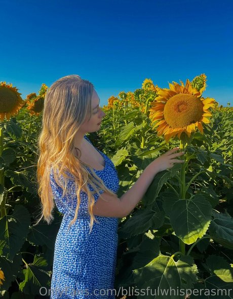 Blissful Whisper ASMR perfekte nackte bild