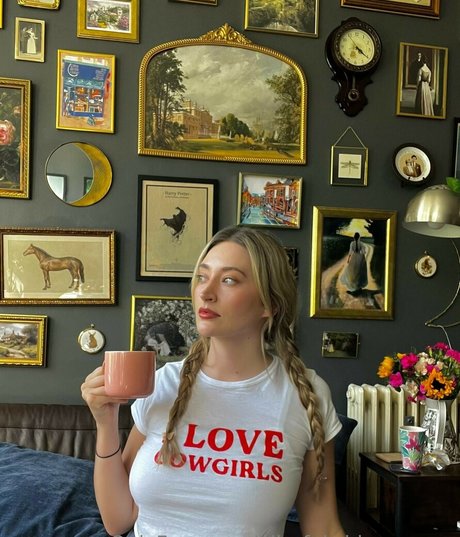 Blissful Whisper ASMR erwachsene erotische bild