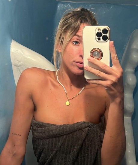 Carlotad26 hübsche nackte bilder