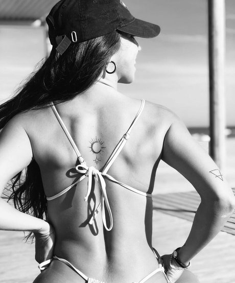 Bea Ortiz nacktheit pornografische galerie