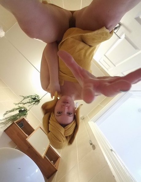 giantessgingerofficial schöne nackte galerien