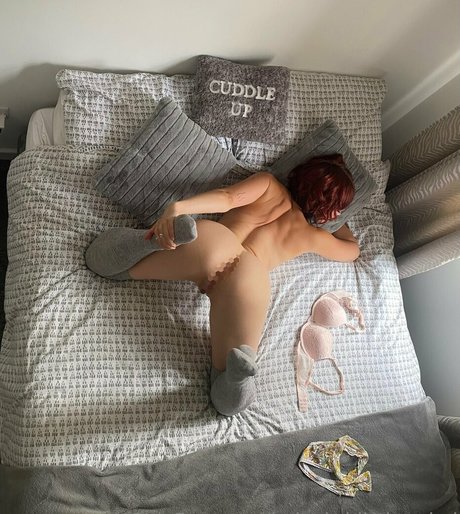 Bakedwhilstbonded nackten pornostar bild