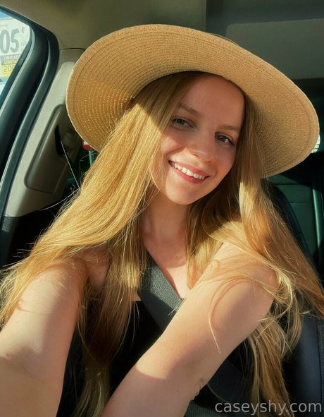 caseyshy schauspielerin perfekte fotos