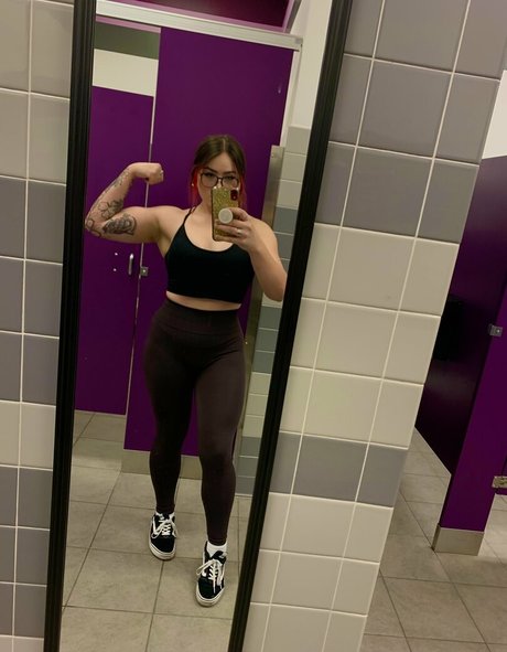 Caitrs erotische nackten fotos