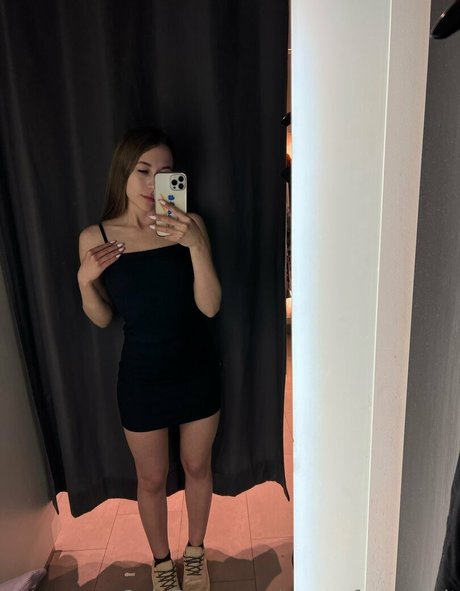 little lisa sexy akt galerie