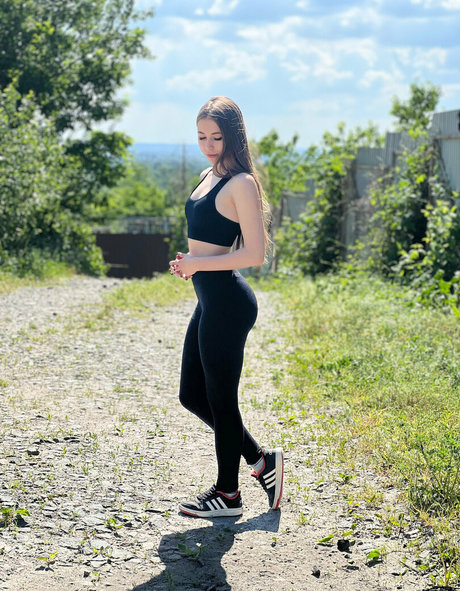 little lisa freie nackt galerien