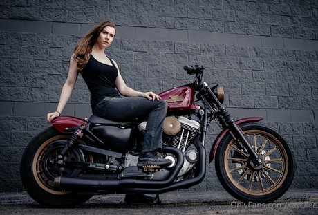 kaycilee schauspielerin nackte bilder