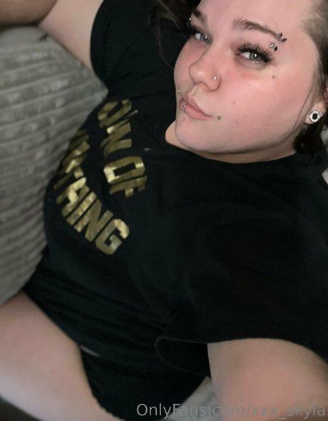 shemale sperma im mund onlyfans erwachsene sex archiv