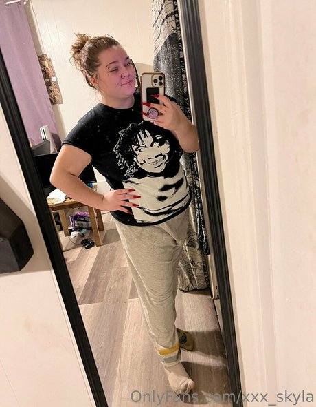 onlyskyyla nackt perfekte fotos