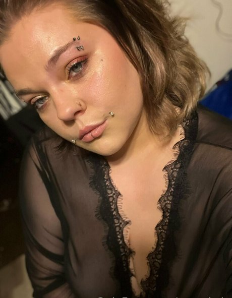 onlyskyyla sexy pornostar galerie