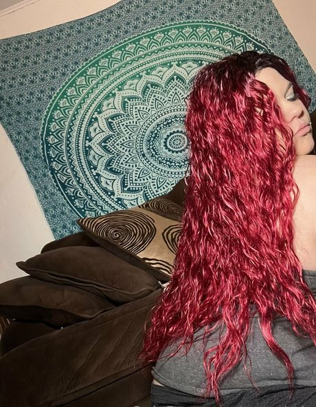 onlyskyyla porno nackten bild