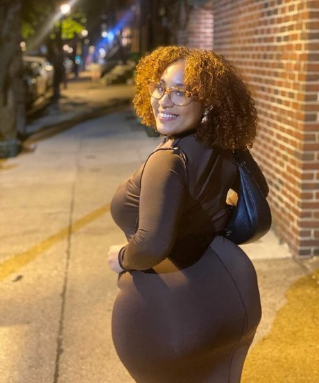 college-teen-onlyfans hübsche exklusive bild