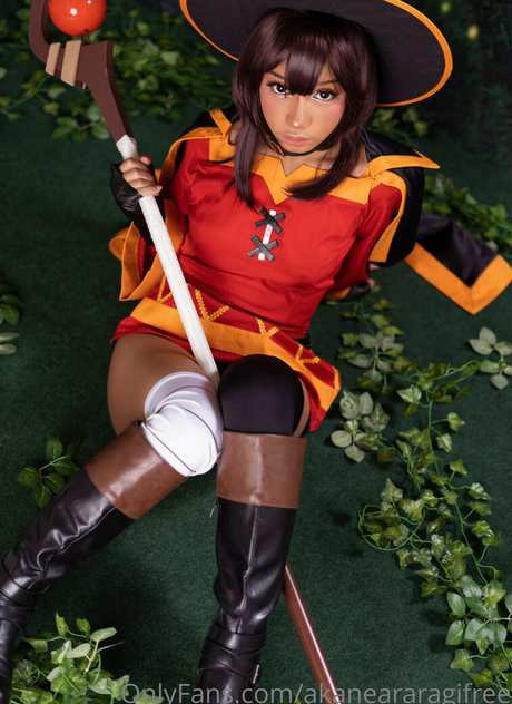 akaneararagifree nackte foto
