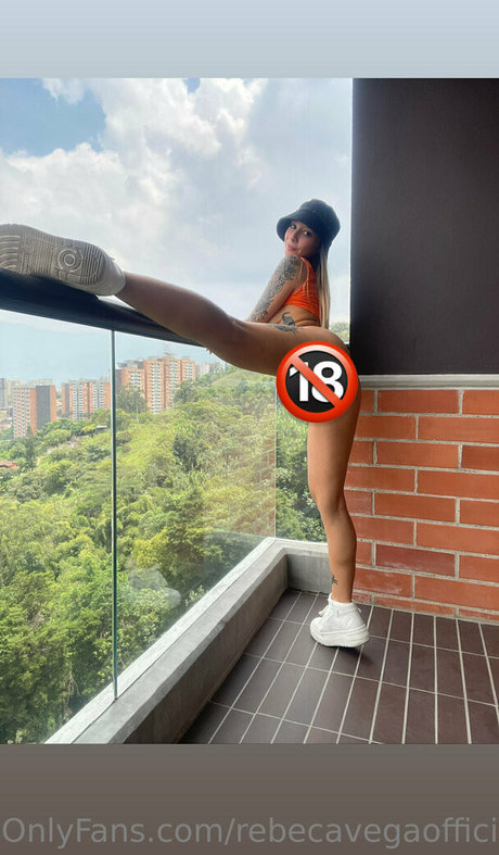 rebecavegaofficial schöne heiße fotos