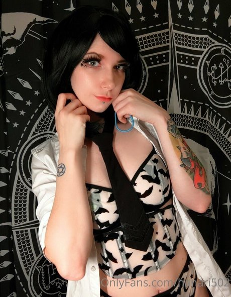 brünette milf onlyfans sexy hd bild