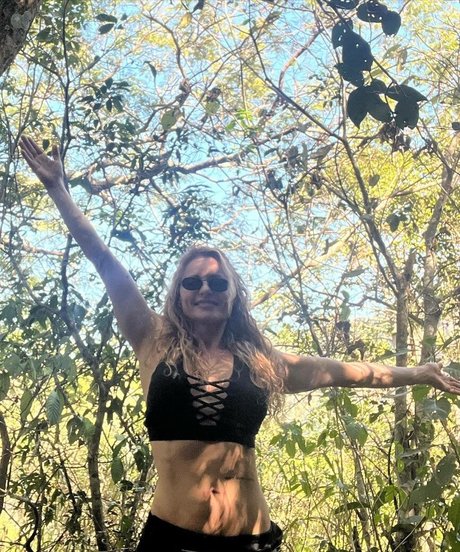 Rita Guedes kostenlose nackt galerien