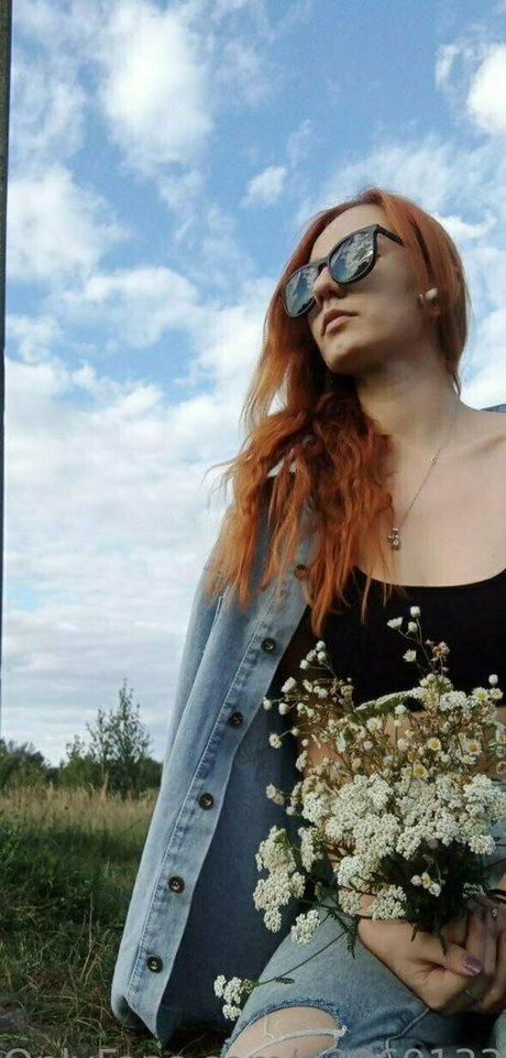 moniiikaaaa heiße nackten fotos