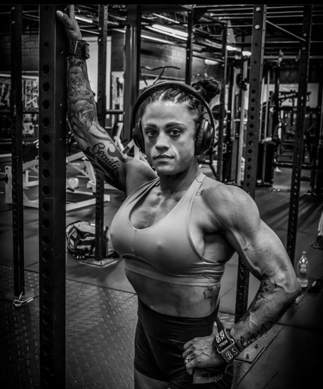 bree physique ifbbpro kostenlose perfekte bilder