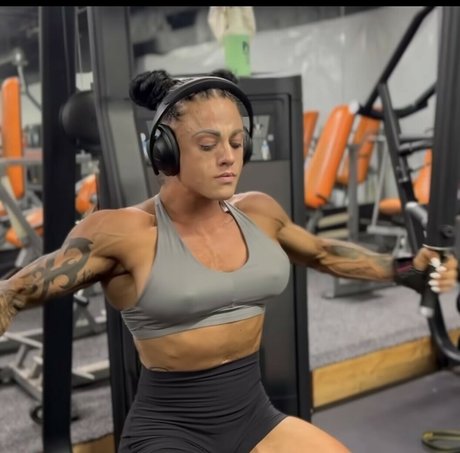 bree physique ifbbpro top nackte archiv