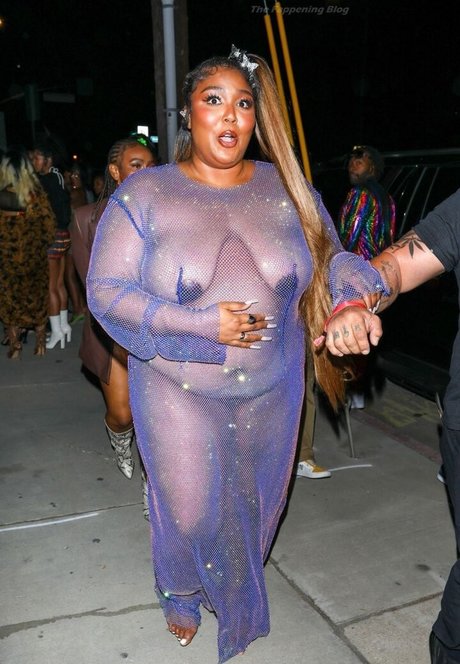 Lizzo erotische pornographische archiv