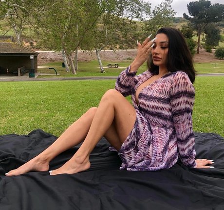 Brianna Christine top akt bild