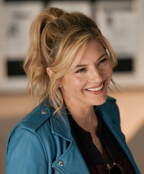 Katheryn Winnick hübsche nette galerien