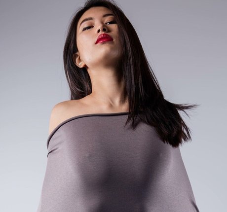 Fionaylin model hübsche galerie