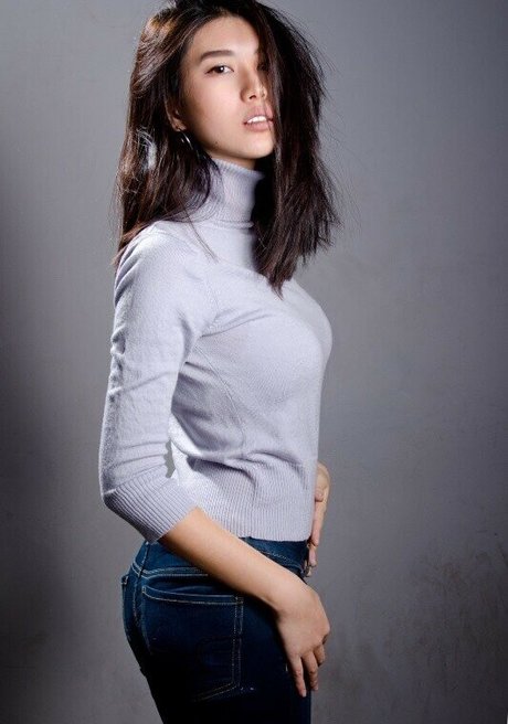 Fionaylin model nackt bilder