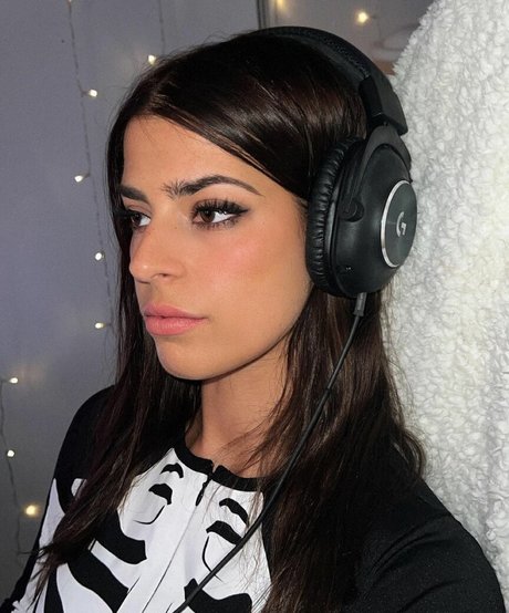 Develique sex pornostar archiv