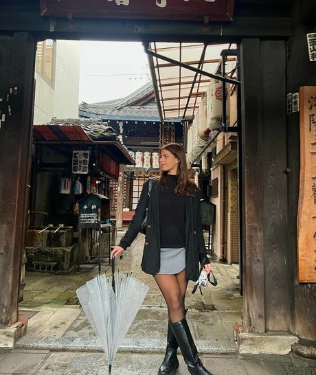 Develique hübsche nackten foto