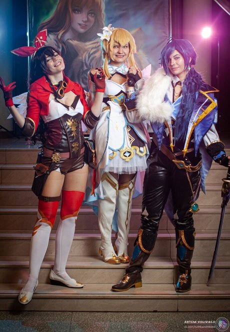 Anya Ichios hübsche erotische bilder