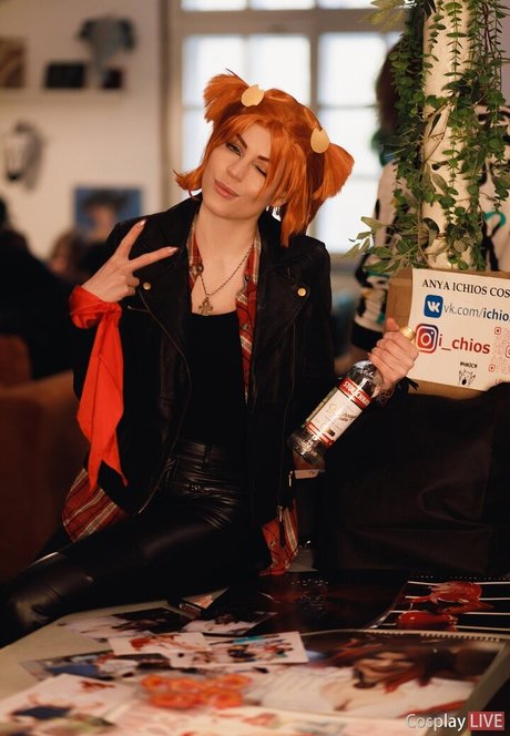 Anya Ichios sexy nackten fotos