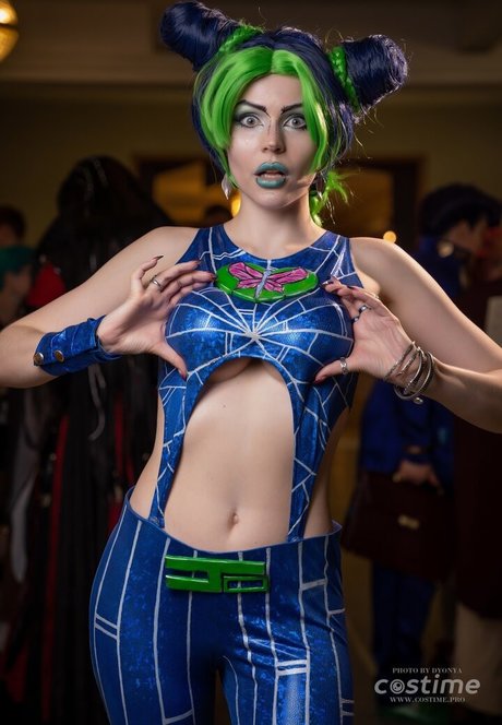 Anya Ichios heiße porno bilder