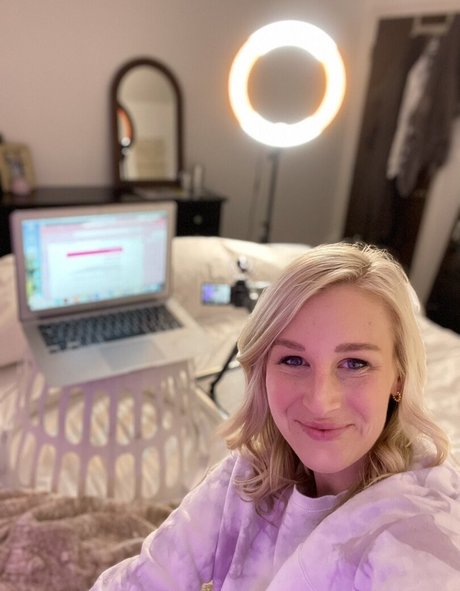 Cassie Popcorn pornographische pornostar galerien