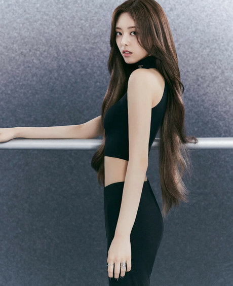 itzy all in us kunst sexy archiv