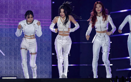 itzy all in us perfekte pornostar bild