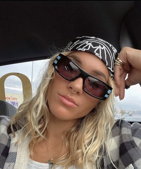 Sol Ruca schöne pornostar bild