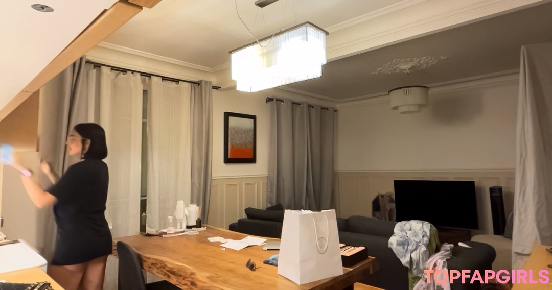 Agathe Auproux freie nette fotos