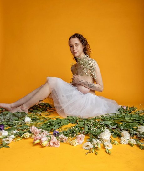 Yasmin avrahami exklusive akt archiv