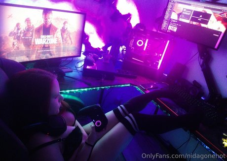 nidagonehot model beste galerie