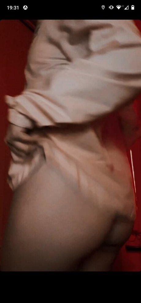 Melissa Nogas akt bilder