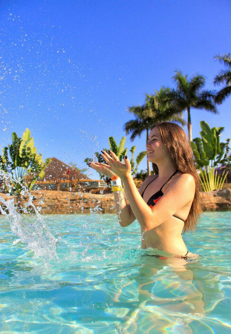 Melissa Nogas exklusive nacktheit galerie