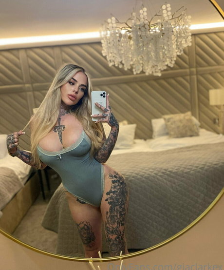 giaclarkex top nackten bilder