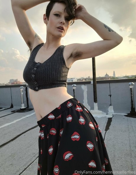 hennanuellerfree erotische nackt fotos