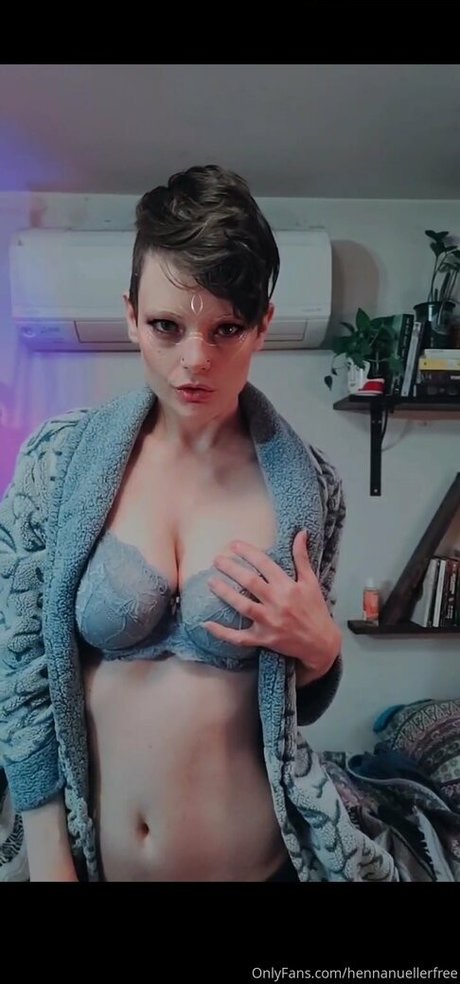 hennanuellerfree heiße sexy foto