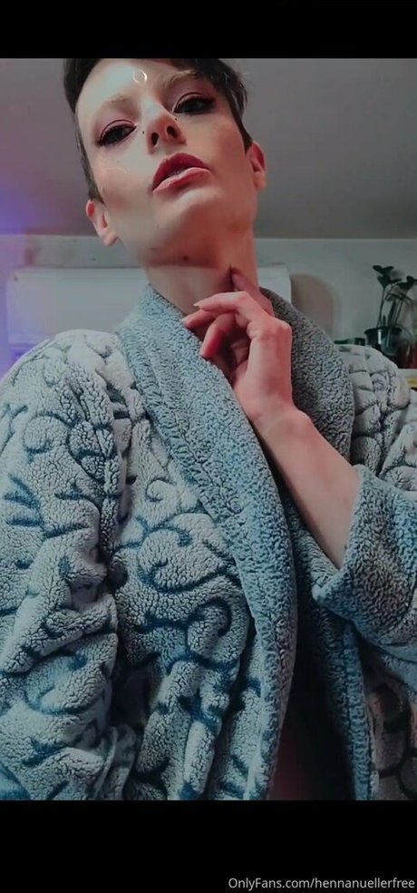 hennanuellerfree xxx porno fotos