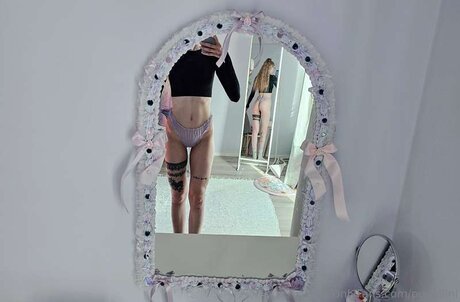 große titten zierliche onlyfans nackte foto